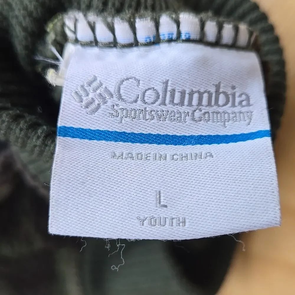 Columbia Youth Large Camouflage Knit Gloves Big Kids Boys Unisex Colors
